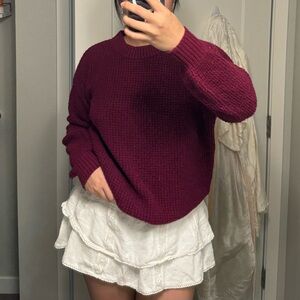 AE fuschia crewneck sweater